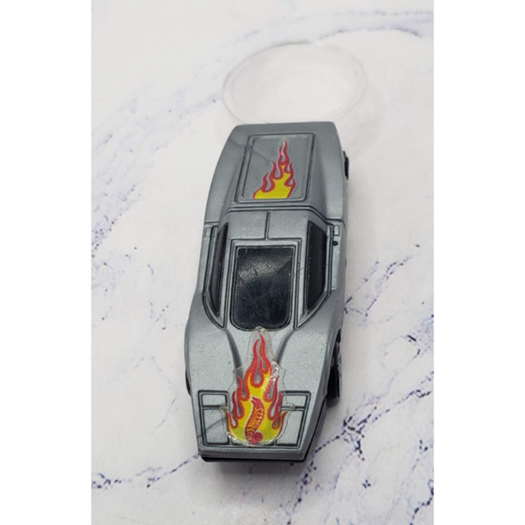 Hot Wheels 1998 Party Favors Silver Miniature Aeroflash Car Magnifying Glass - Picture 2 of 7